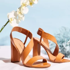 Aquira Sandales à talons hauts en cuir camel