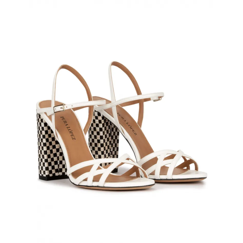 Coque Sandales en cuir blanc cassé avec talons à carreaux