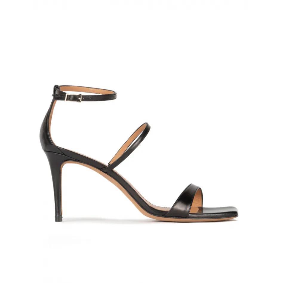 Daquesha Sandales à talons moyens en cuir noir