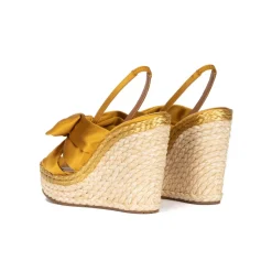 Miquela Sandales compensées en satin jaune moutarde