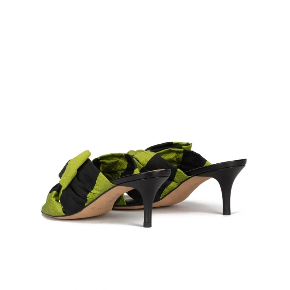 Orquidea Mules à talons moyens en tissu vert et noir