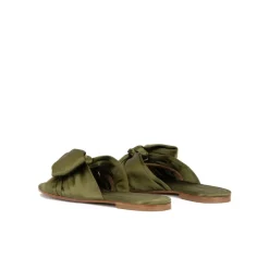 Quetty Claquettes en satin vert kaki à nœuds